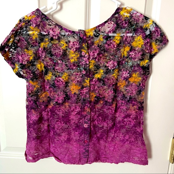 Size: small - Picture 2 of 3